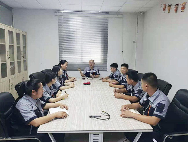 榮創(chuàng)服務(wù)團(tuán)隊(duì)展示（八）